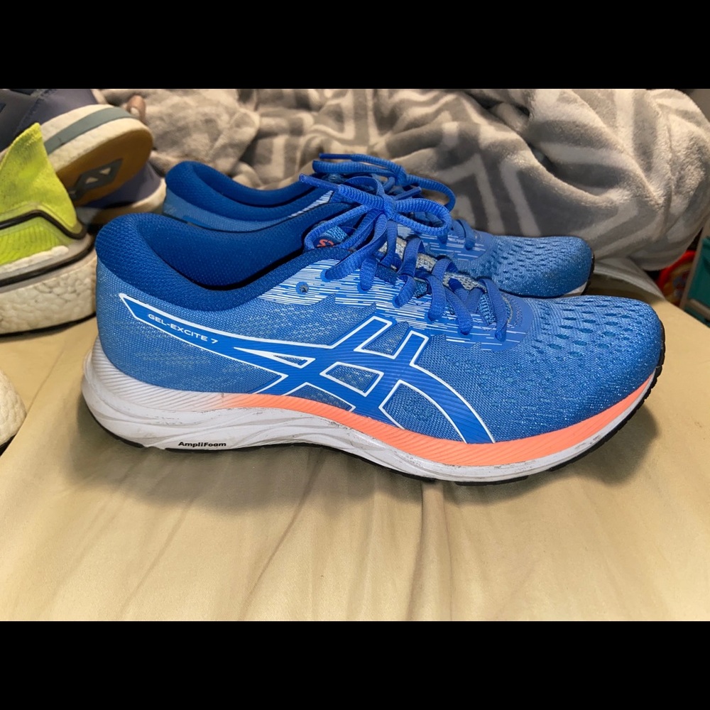 ASICS gel excite 7
